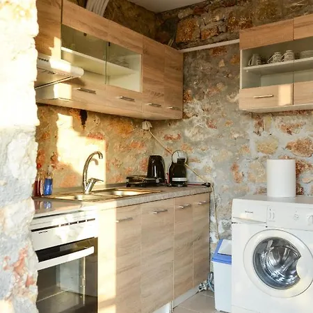Stone House Apartment Perivolakia (Messenia)